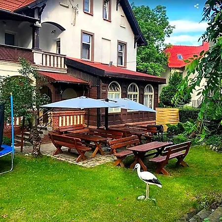 Luna Alojamento de Acomodação e Pequeno-almoço Szczawno-Zdroj