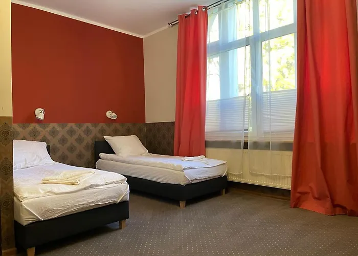 Nocleg ze śniadaniem Luna Szczawno-Zdroj