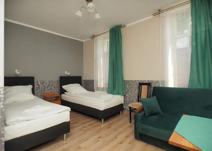 Nocleg ze śniadaniem Luna Szczawno-Zdroj