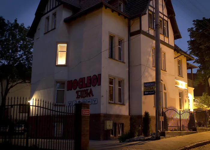 Nocleg ze śniadaniem Luna Szczawno-Zdroj